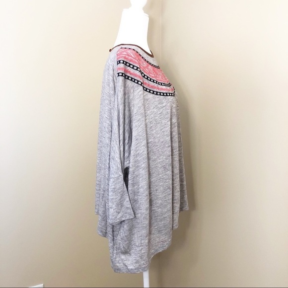 THML Embroidered Lightweight Gray Sweater - XS - Picture 3 of 13